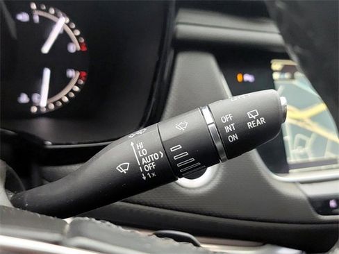 Used 2019 Cadillac XT5 Luxury image 17