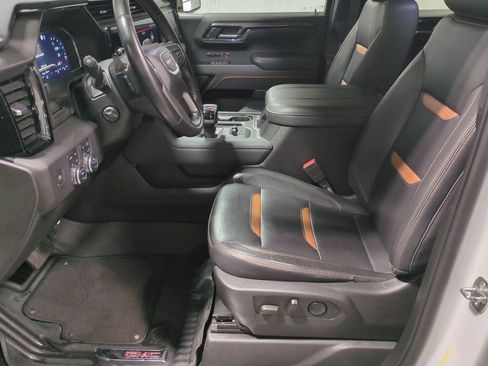Used 2023 GMC Sierra 1500 AT4 w/ AT4 Preferred Package image 18