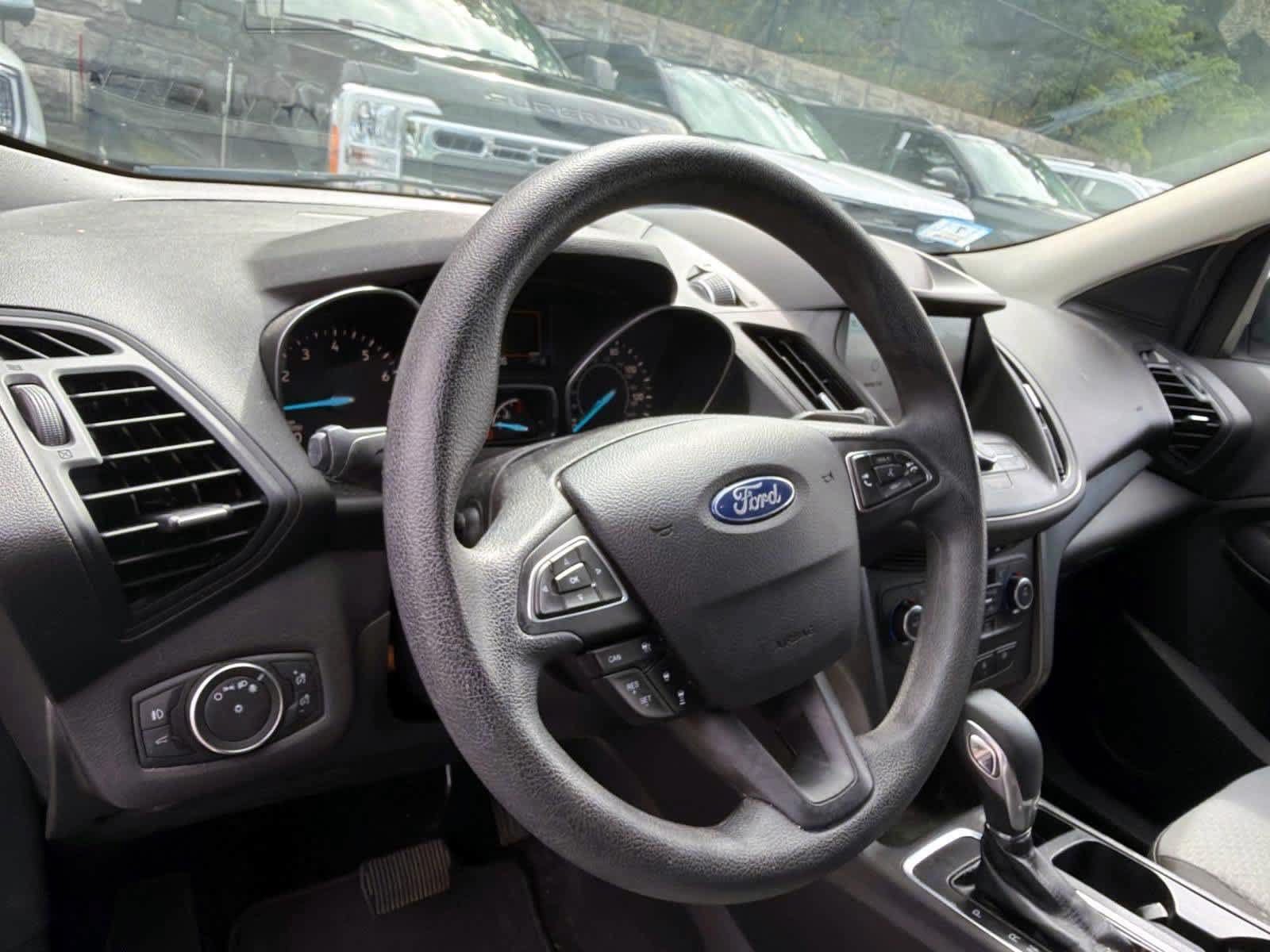 Used 2019 Ford Escape SE AWD/4WD image 9
