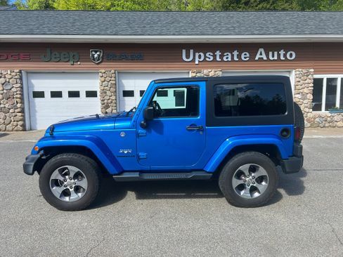 Used 2016 Jeep Wrangler Sahara w/ Trailer Tow Group AWD/4WD image 8