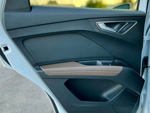 Used 2024 Audi Q4 e-tron Premium image 16