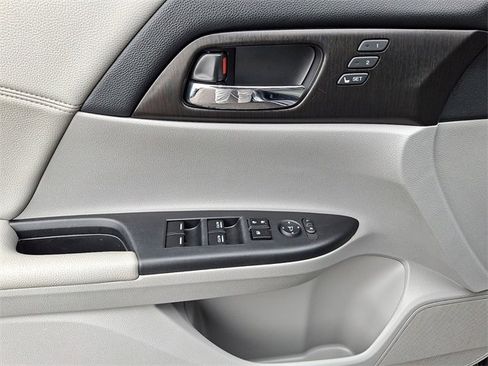 Used 2014 Honda Accord EX-L image 13