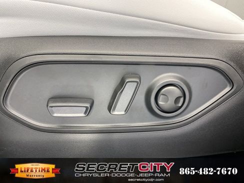 New 2026 Jeep Cherokee Limited image 14