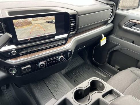 New 2026 GMC Sierra 1500 Elevation image 29