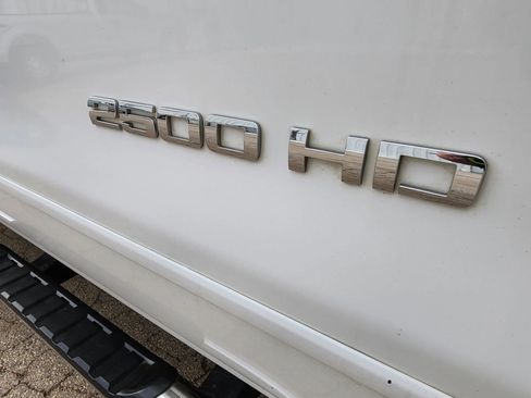 Used 2019 Chevrolet Silverado 2500 LT AWD/4WD image 39