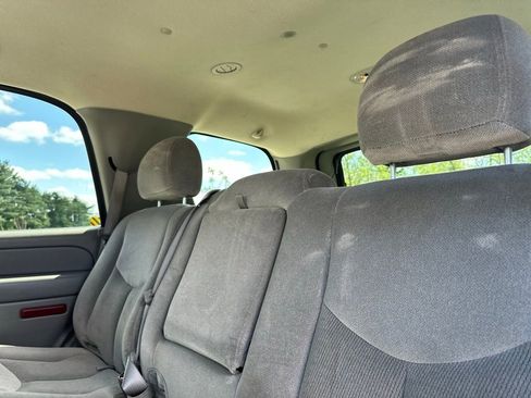 Used 2005 GMC Yukon SLE w/ Cargo Package RWD image 20