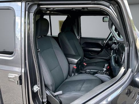 Used 2019 Jeep Wrangler Unlimited Sport S AWD/4WD image 29