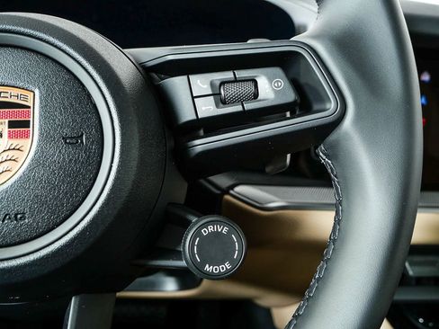 New 2026 Porsche Cayenne image 12