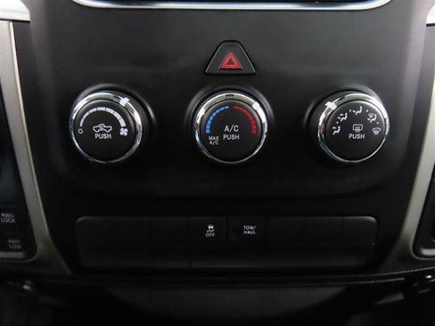 Used 2016 RAM 1500 Classic SLT image 25