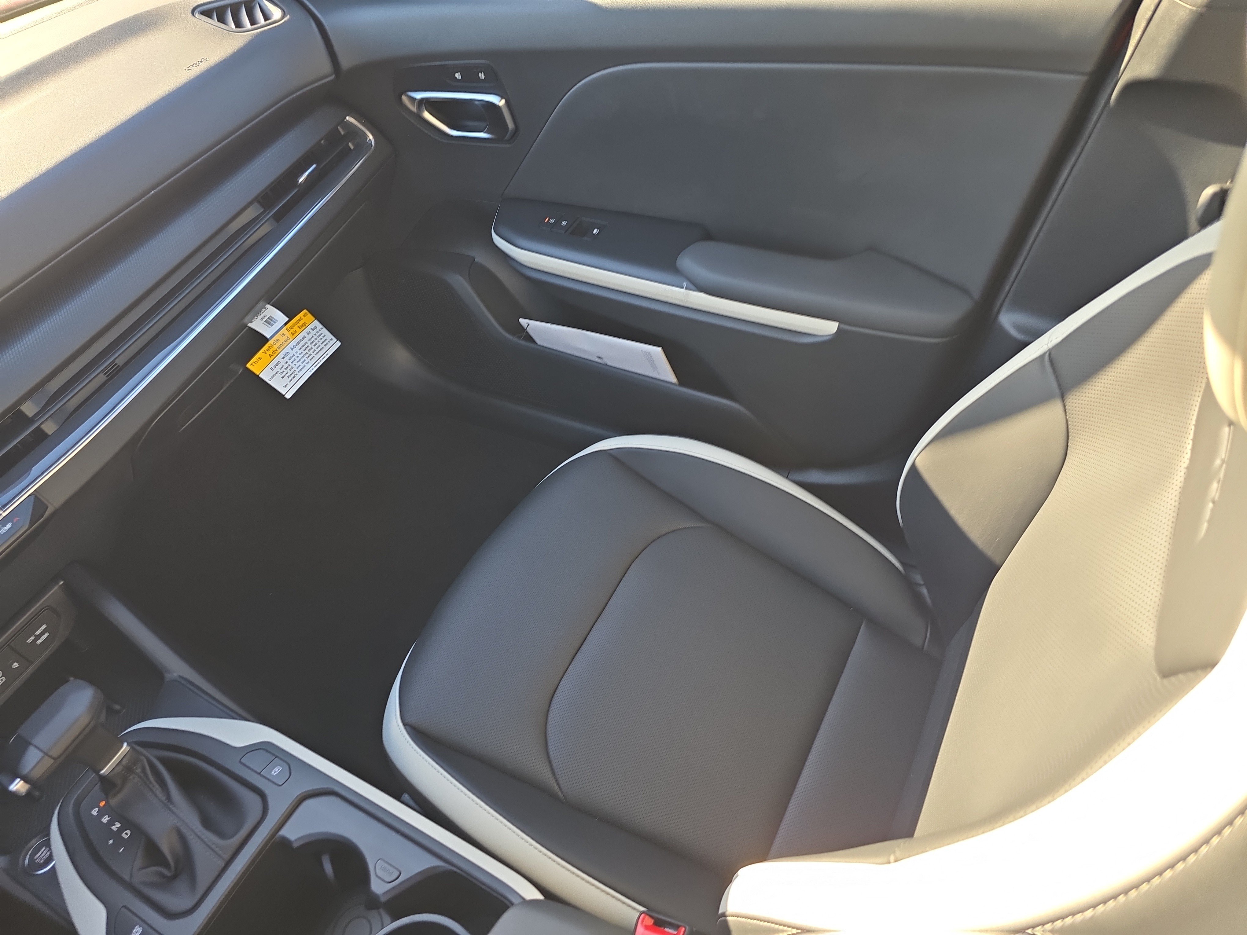 New 2027 Kia K4 GT-Line w/ GT-Line Premium Package FWD image 15