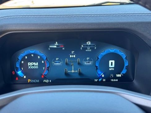 New 2025 Ford Bronco Outer Banks w/ Sasquatch Package image 13