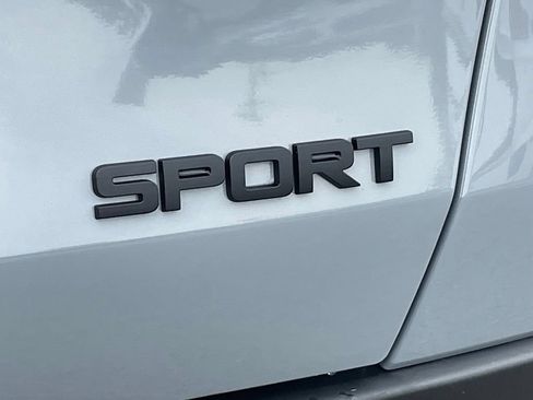 Used 2026 Honda HR-V Sport image 17