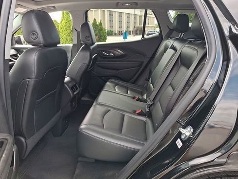 Used 2022 GMC Terrain SLT w/ Infotainment Package II AWD/4WD image 10