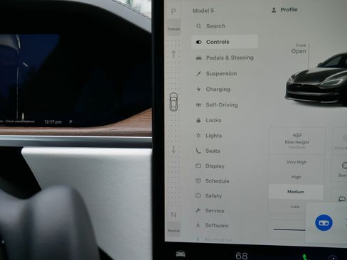 Used 2022 Tesla Model S AWD/4WD image 33