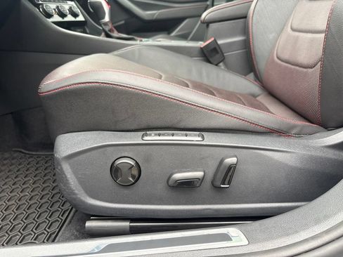 Used 2024 Volkswagen Jetta GLI Autobahn FWD image 16