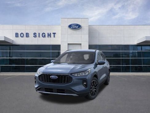 New 2025 Ford Escape SE image 2