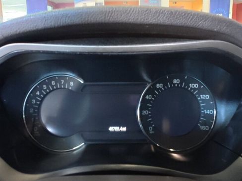 Used 2020 Lincoln MKZ w/ Convenience Package image 12