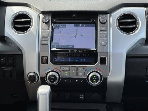Used 2017 Toyota Tundra image 12
