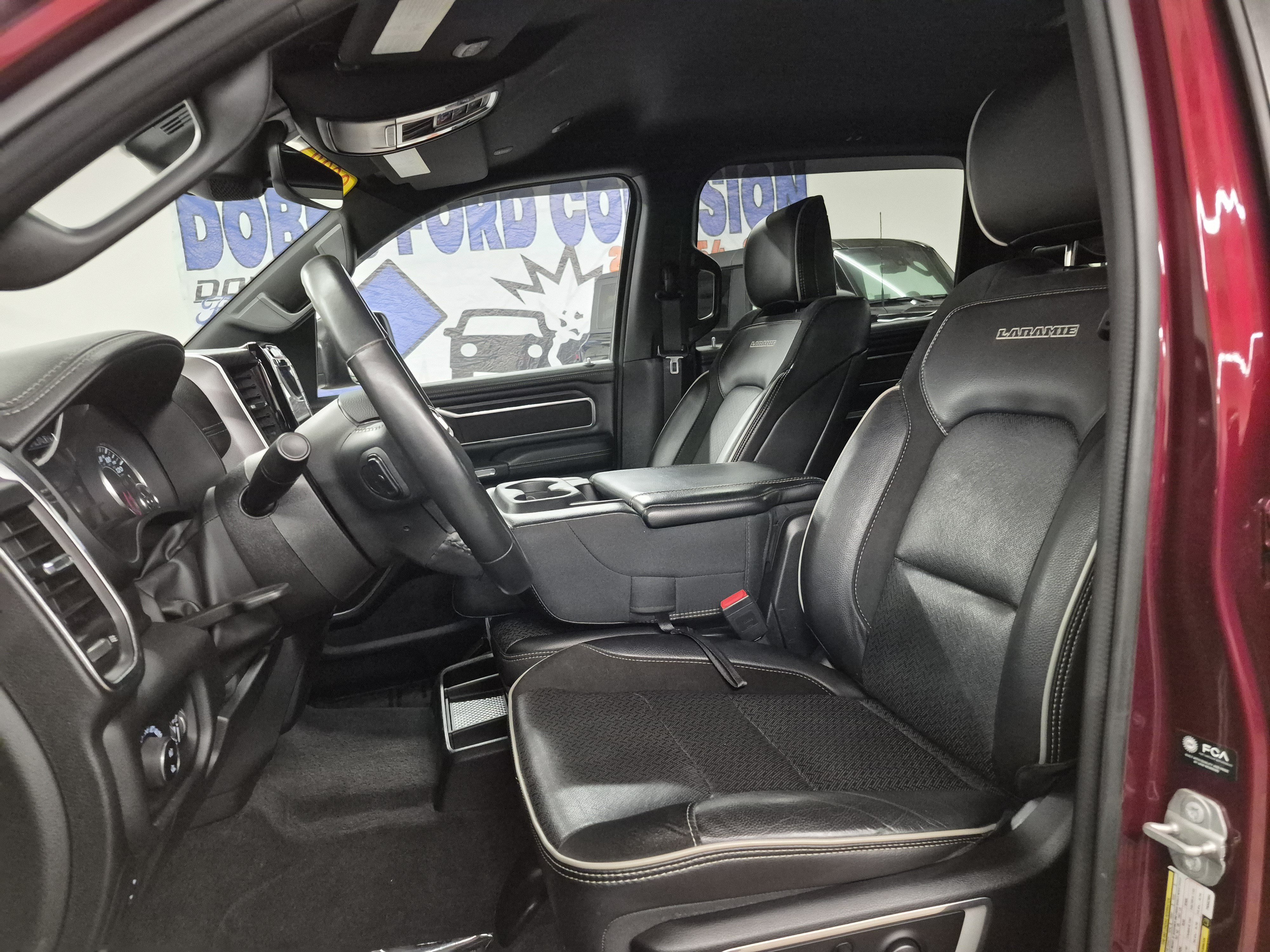 Used 2023 RAM 1500 Laramie AWD/4WD image 10