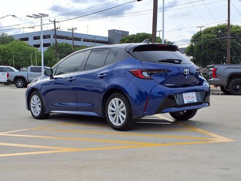 Certified 2025 Toyota Corolla SE FWD image 7