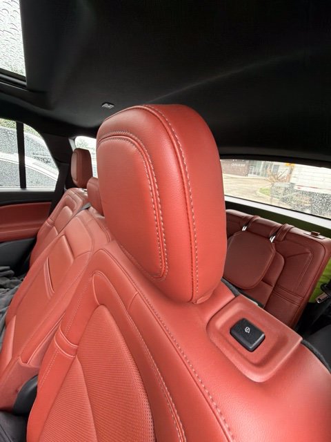 Used 2025 Lincoln Aviator Reserve w/ Equipment Group 201A AWD/4WD image 16