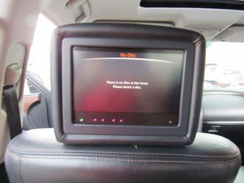 Used 2019 Nissan Armada Platinum w/ Captain's Chairs Package image 28