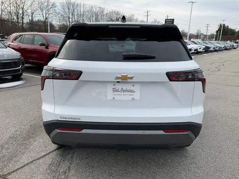 New 2026 Chevrolet Equinox LT w/ Convenience Package II image 21