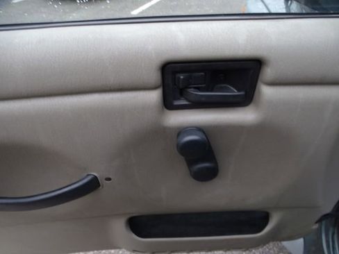 Used 2004 Jeep Wrangler SE w/ Full Face Tire & Wheel Group image 19