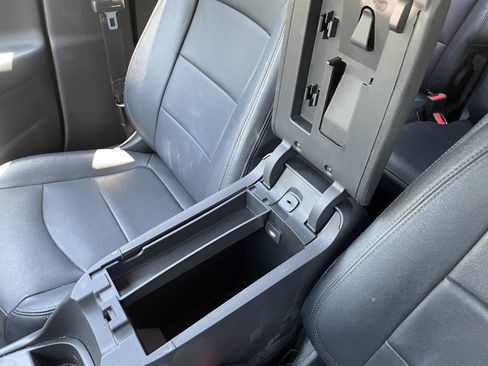 Used 2019 Chevrolet Equinox LT FWD image 29