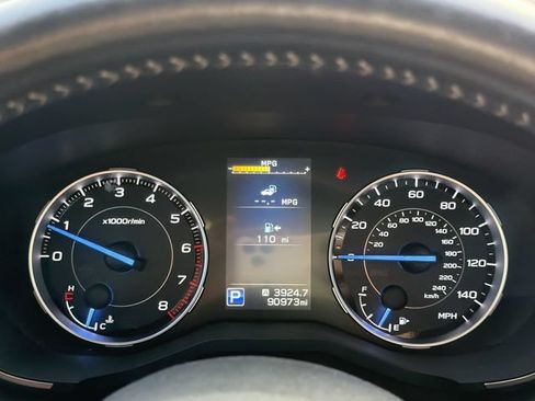 Used 2022 Subaru Ascent Limited w/ Technology Package AWD/4WD image 29