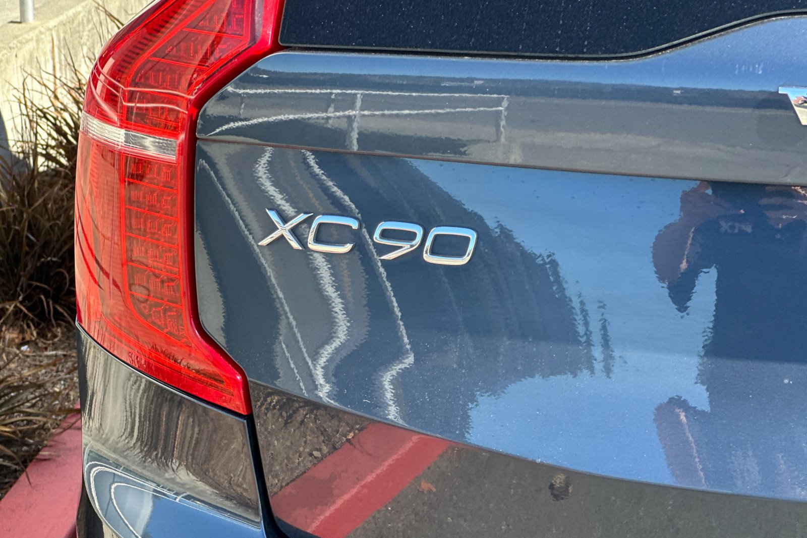 Used 2020 Volvo XC90 T5 Momentum w/ Protection Package Premier AWD/4WD image 12