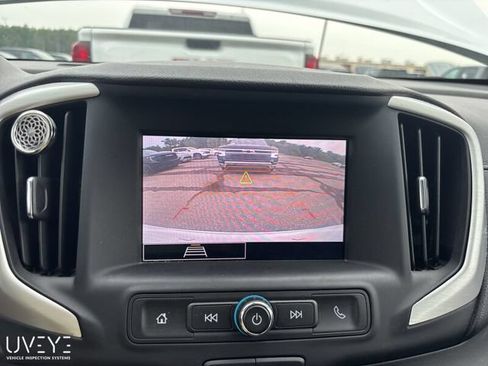 Used 2024 GMC Terrain SLE w/ Driver Convenience Package AWD/4WD image 14