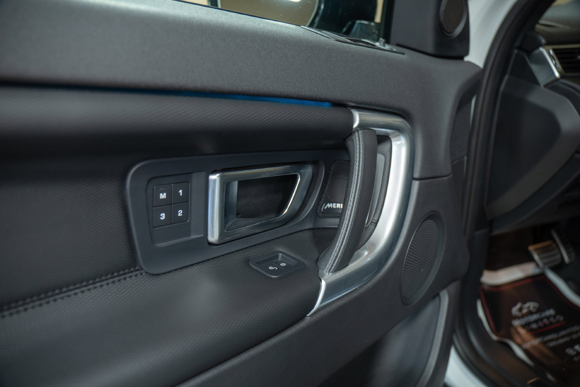 Used 2019 Land Rover Discovery Sport HSE Luxury AWD/4WD image 20