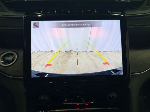 New 2025 Jeep Grand Cherokee Limited w/ Trailer Tow Package image 20