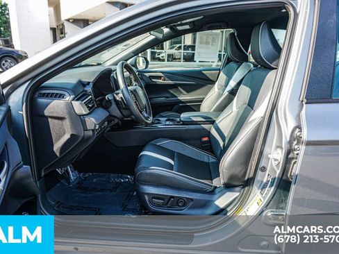 Used 2025 Toyota Camry SE image 19