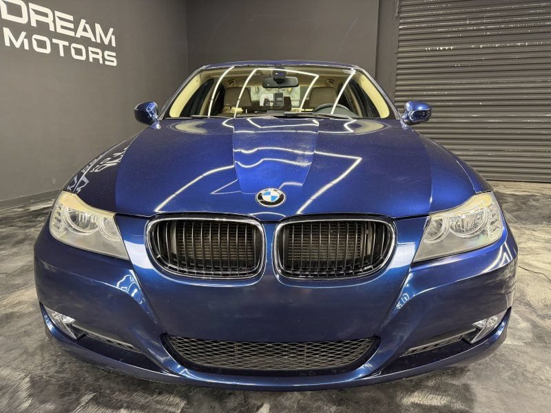 Used 2011 BMW 328i Sedan RWD image 2