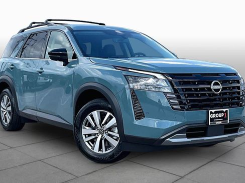 New 2026 Nissan Pathfinder SL FWD image 2