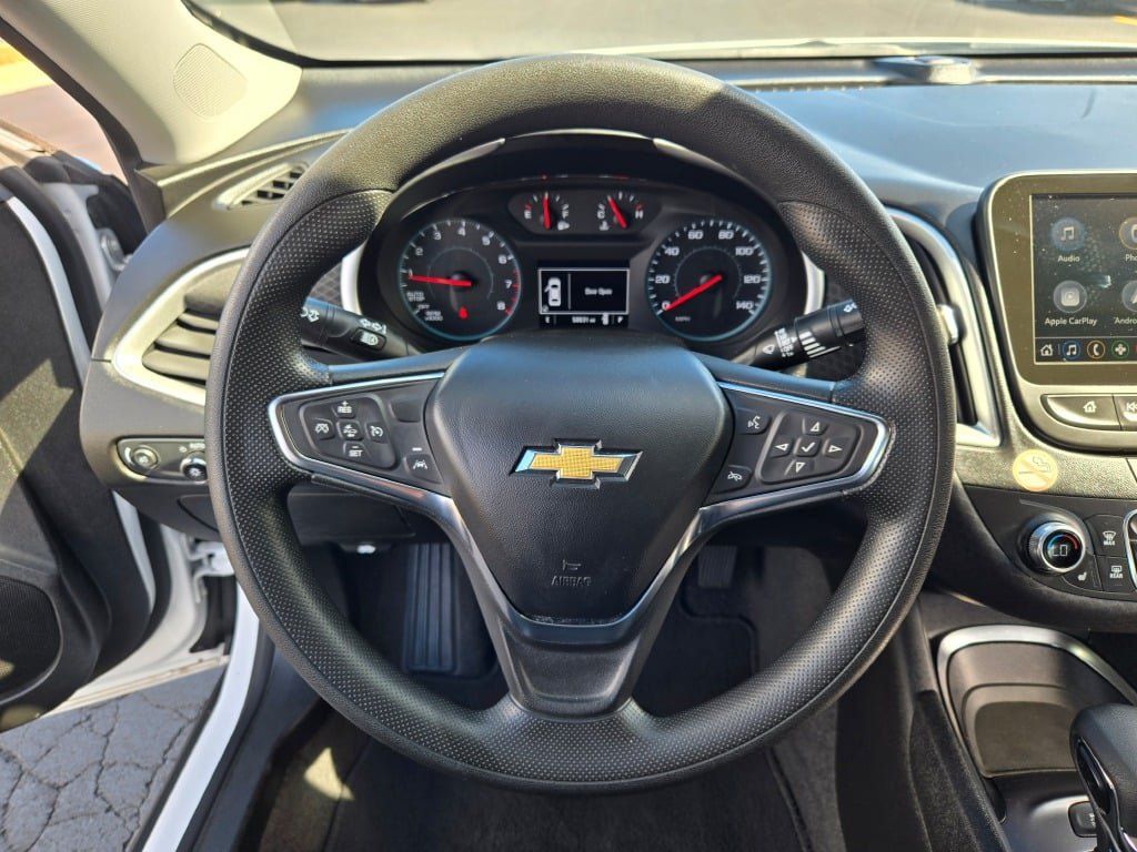 Used 2024 Chevrolet Malibu LT FWD image 32