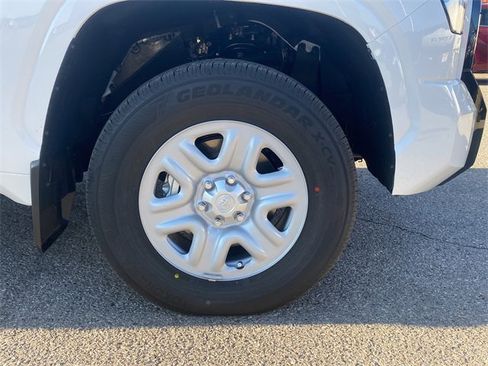 New 2026 Toyota Tundra SR image 9