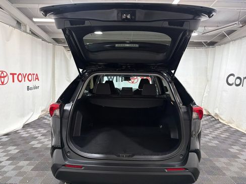 Used 2021 Toyota RAV4 XLE AWD/4WD image 15