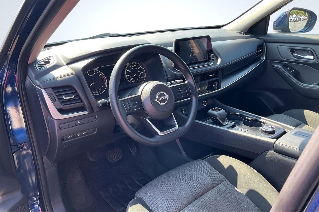 Used 2024 Nissan Rogue SV AWD/4WD image 18