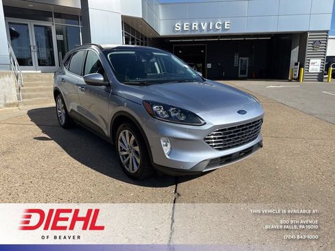 Certified 2022 Ford Escape Titanium w/ Titanium Elite Package AWD/4WD image 1
