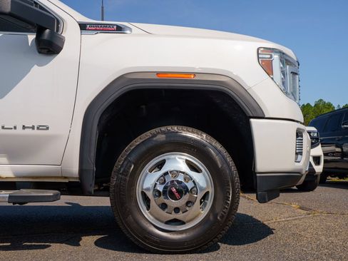 Used 2023 GMC Sierra 3500 Denali w/ Denali Ultimate Package AWD/4WD image 8