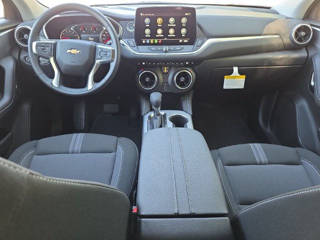 New 2026 Chevrolet Blazer LT w/ Midnight/Sport Edition FWD image 11