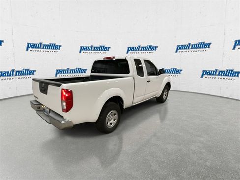 Used 2014 Nissan Frontier S image 12