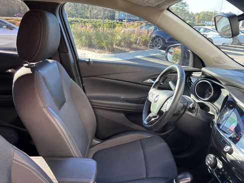 Used 2023 Buick Encore GX Select w/ Sport Touring Package image 4