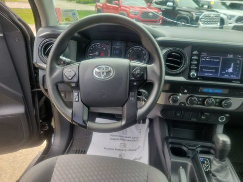 Used 2023 Toyota Tacoma SR AWD/4WD image 17