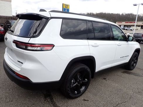 New 2025 Jeep Grand Cherokee L Limited w/ Black Appearance Package image 7