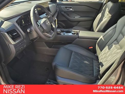 New 2026 Nissan Rogue Platinum w/ Platinum Premium Package image 9