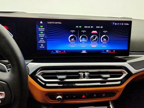 Used 2023 BMW 330i xDrive Sedan w/ Premium Package AWD/4WD image 17